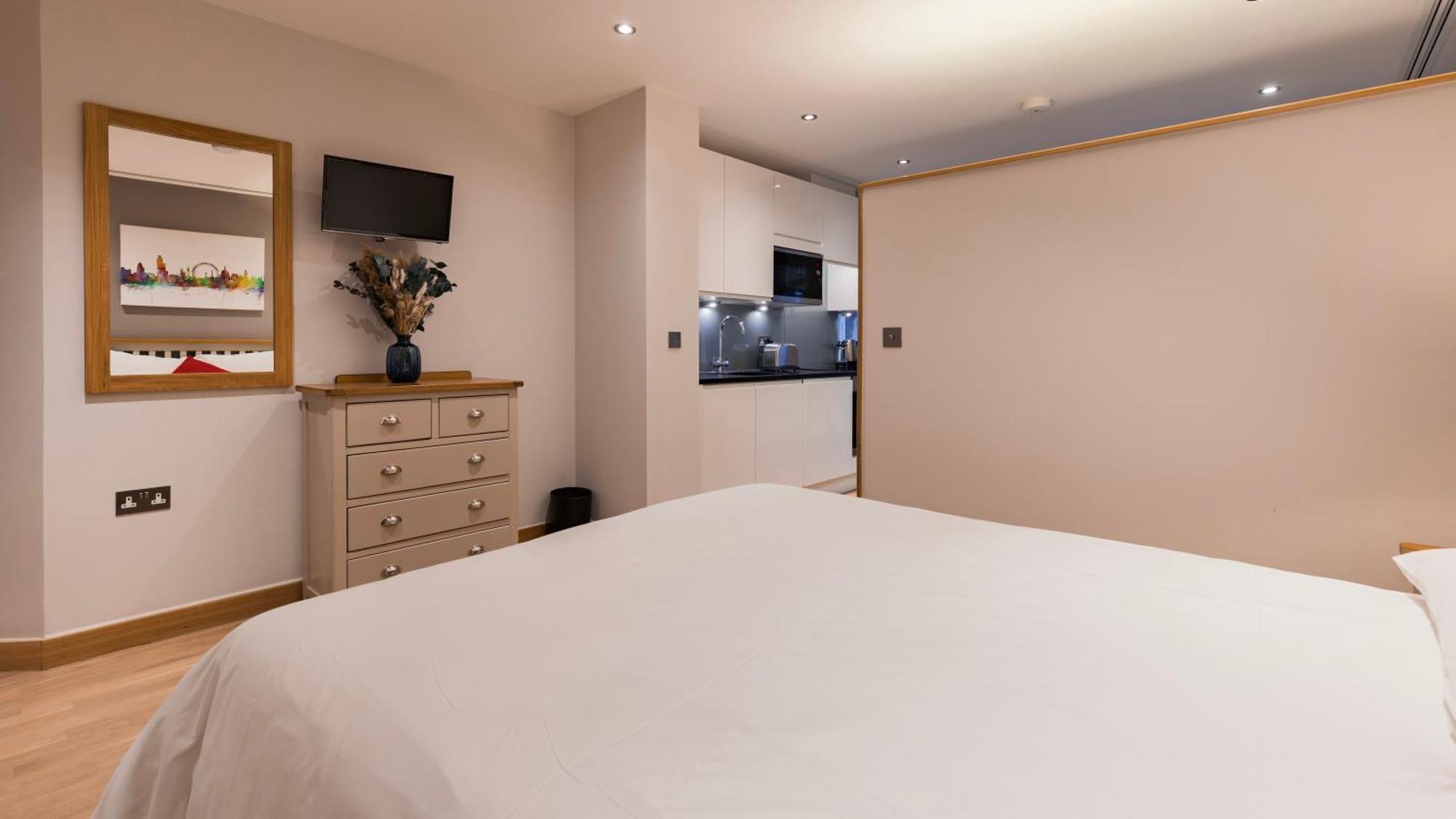 Barbican Serviced Apartments By Lovelystay Λονδίνο Δωμάτιο φωτογραφία
